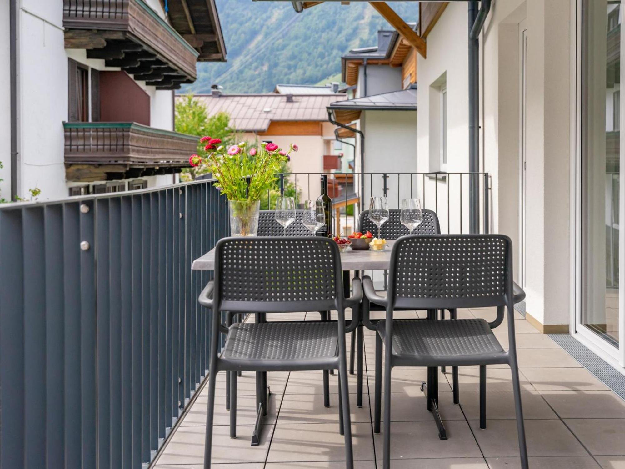 Falken Suites Top 4 Kaprun Luaran gambar